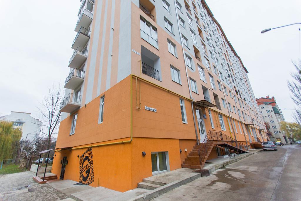 Modern Apartment On Akademika Sakharova 27A Ivano-Frankivsk Exterior photo