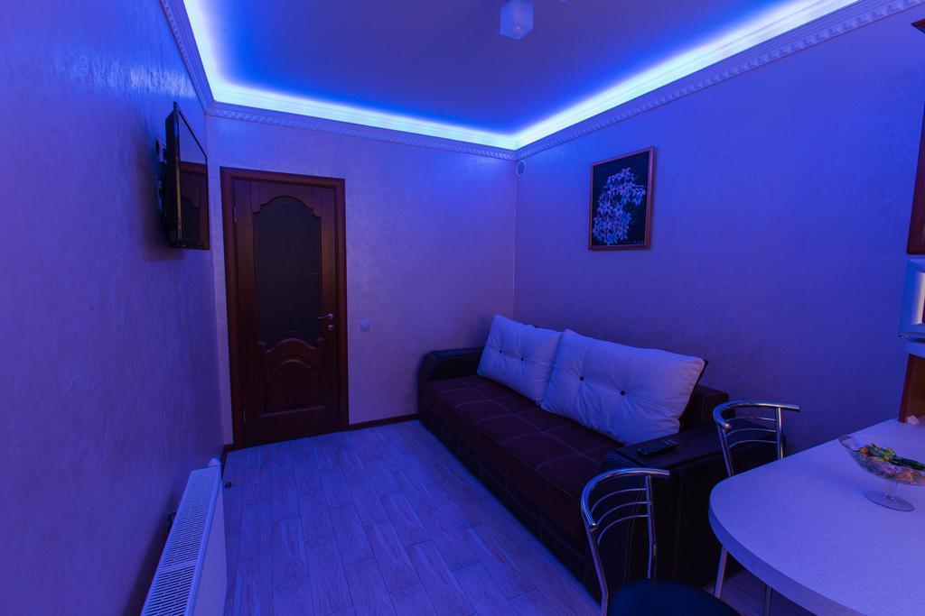 Modern Apartment On Akademika Sakharova 27A Ivano-Frankivsk Exterior photo
