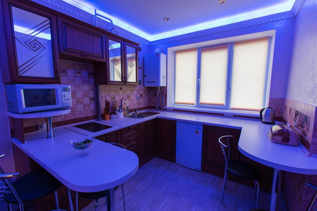 Modern Apartment On Akademika Sakharova 27A Ivano-Frankivsk Exterior photo